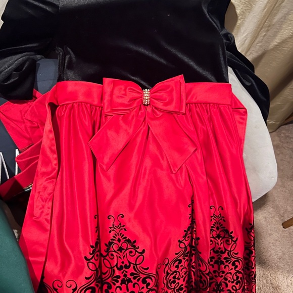 Rare Editions Big Girl Velvet Top Flocked Skirt Dress Red Black size 10 - Picture 2 of 2